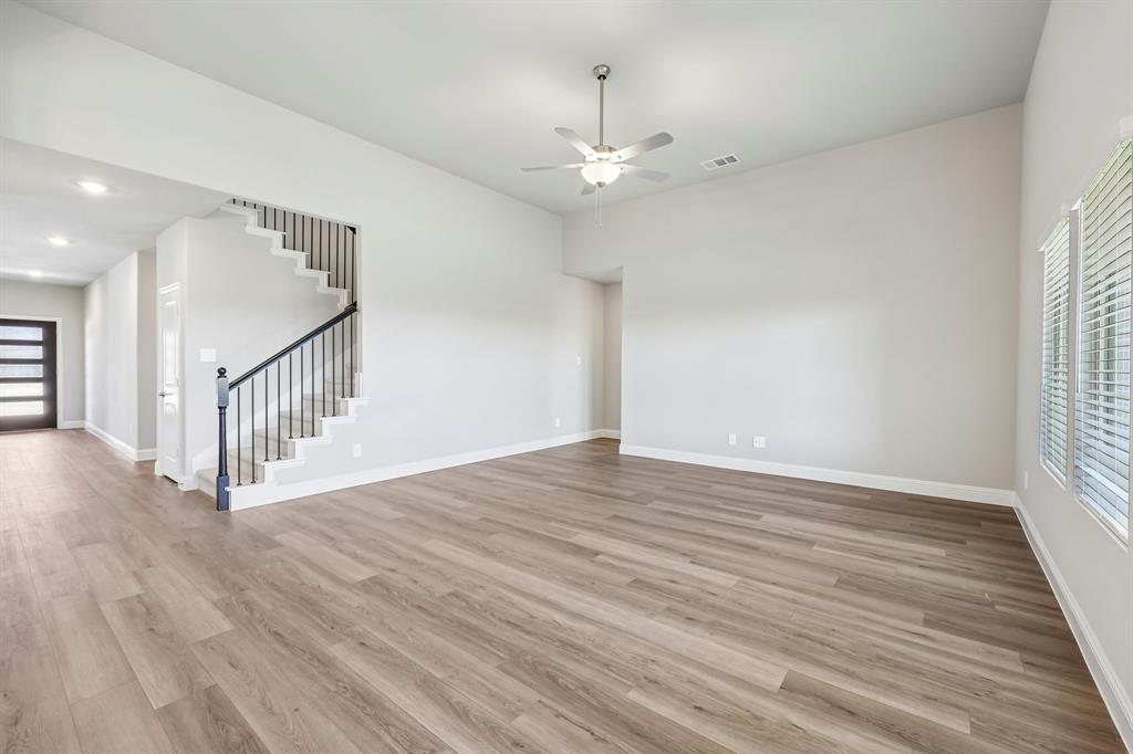 3510 Buffalo Creek Drive Property Photo 5