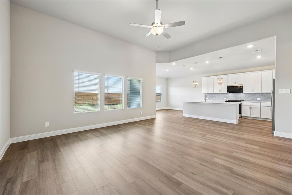 3510 Buffalo Creek Drive Property Photo 8