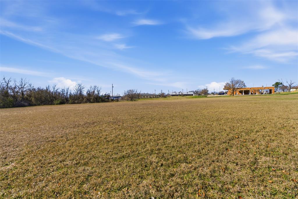 2915 N Fall Creek Highway Property Photo 12