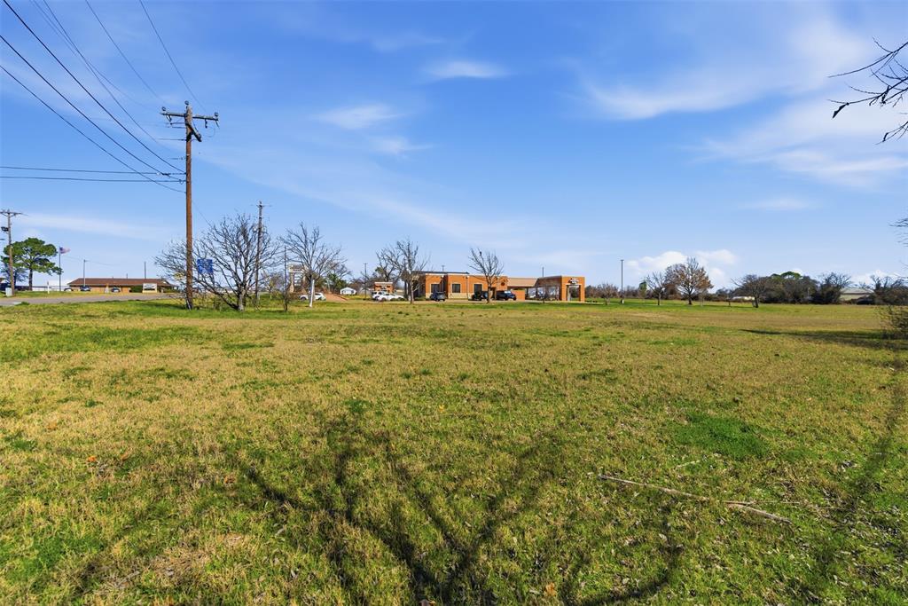 2915 N Fall Creek Highway Property Photo 17