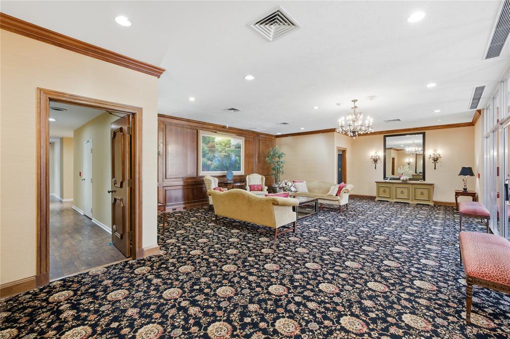 4924 Cobbs Drive 9c Property Photo 4