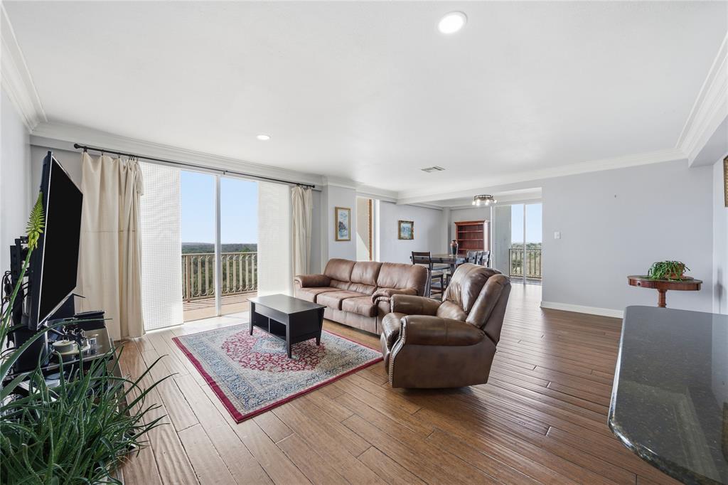 4924 Cobbs Drive 9c Property Photo 6