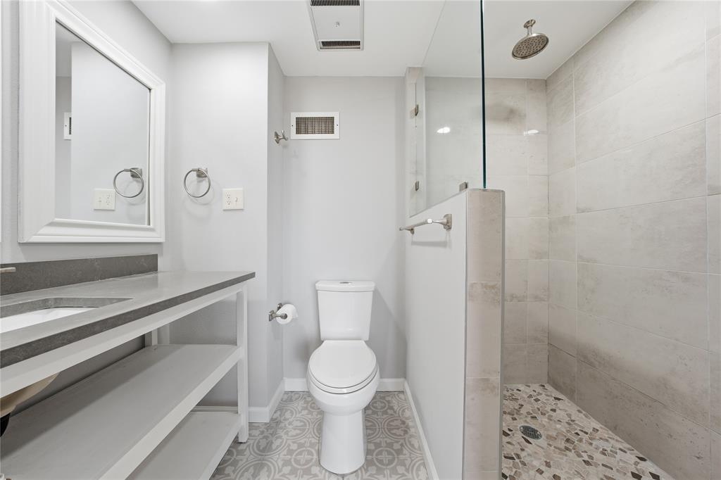 4924 Cobbs Drive 9c Property Photo 16