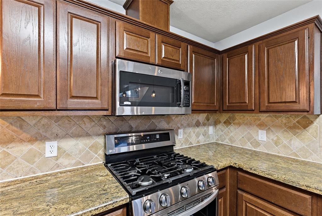 1112 Hopewell Court Property Photo 8