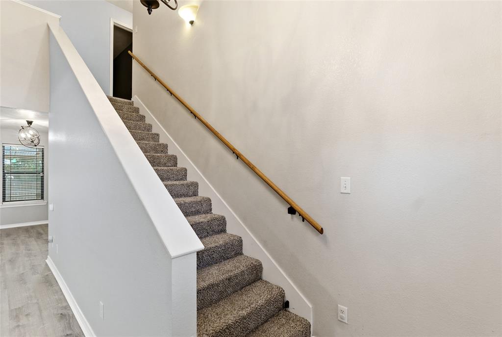 1112 Hopewell Court Property Photo 13