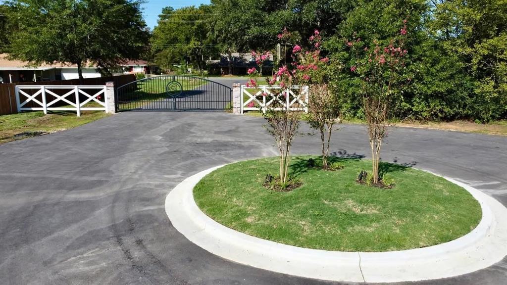 110 Seger Circle Property Photo 2