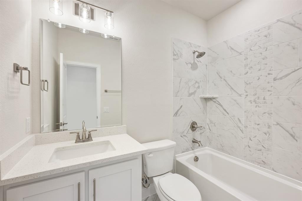 3301 Emerald Trace Drive Property Photo 25