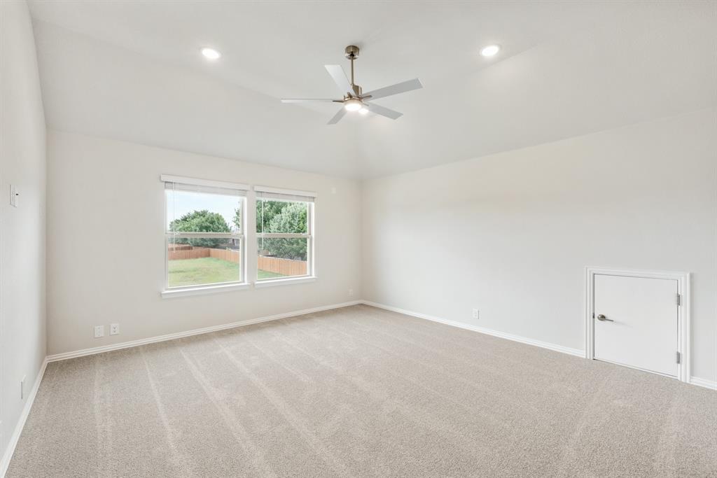 3301 Emerald Trace Drive Property Photo 28