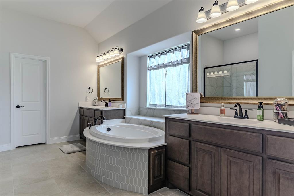 12729 Caliber Drive Property Photo 24