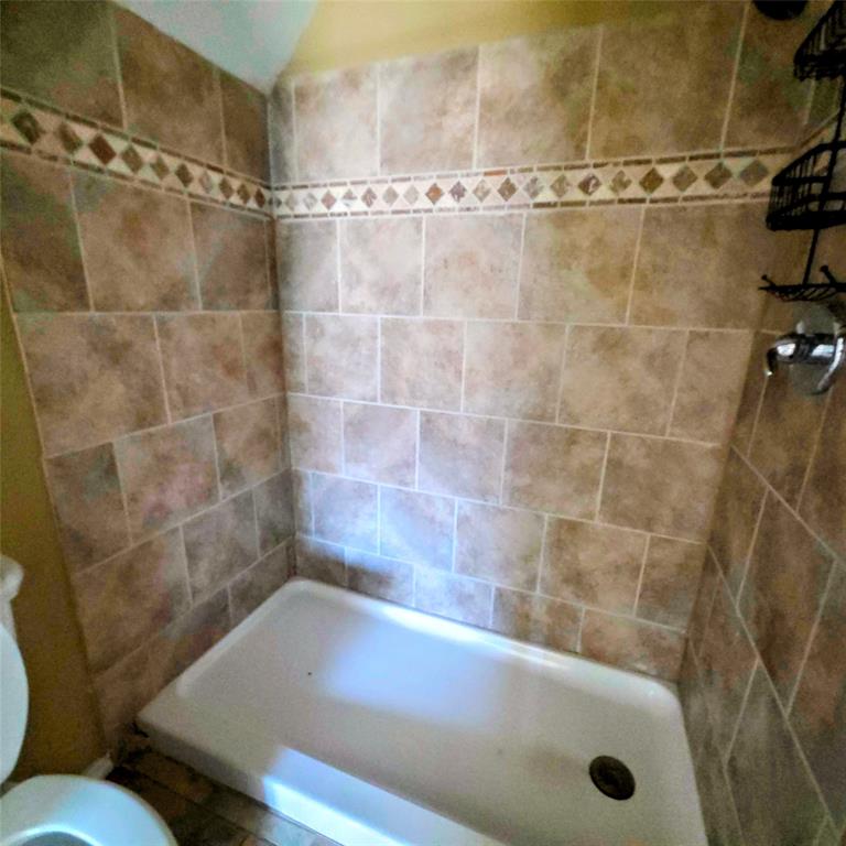 285 Montgomery Road Property Photo 8