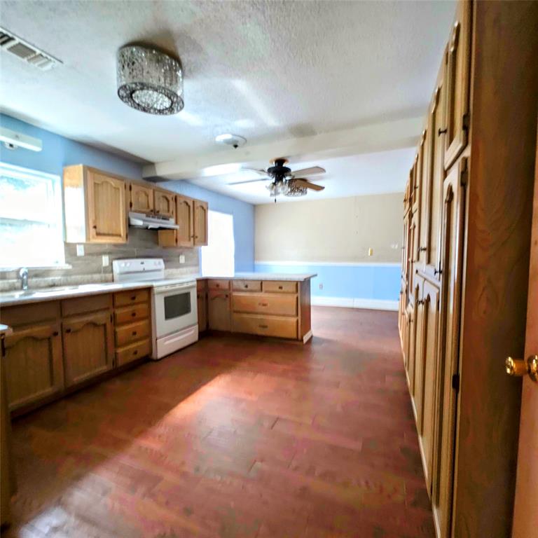 285 Montgomery Road Property Photo 11