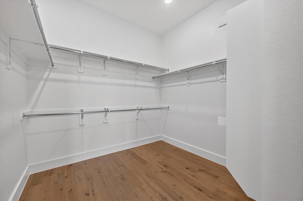 8108 Lacey Oak Lane Property Photo 14