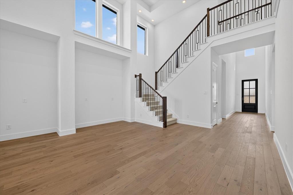 8108 Lacey Oak Lane Property Photo 18