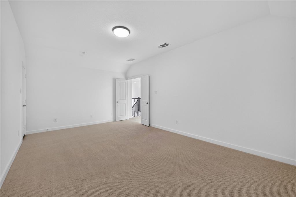 8108 Lacey Oak Lane Property Photo 24
