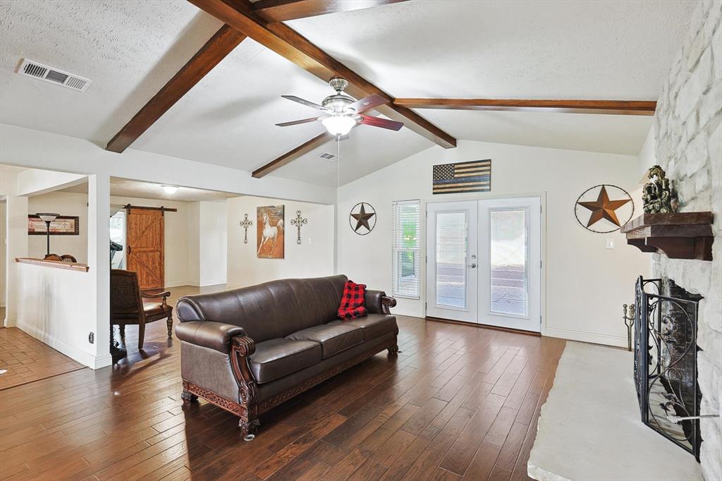 1005 Hopkins Drive Property Photo 15
