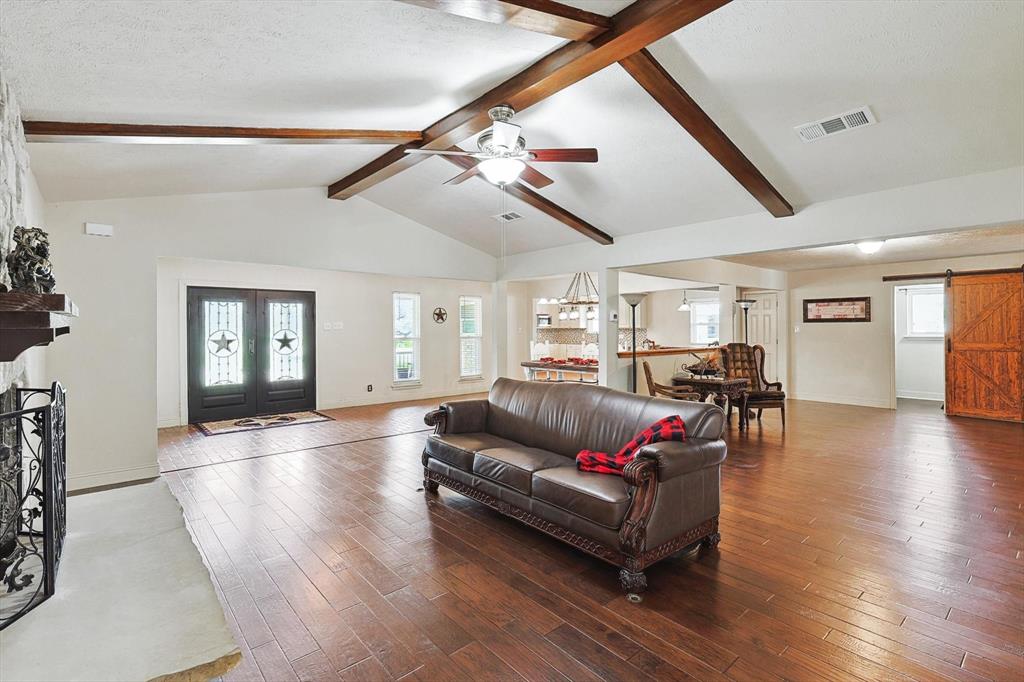 1005 Hopkins Drive Property Photo 18