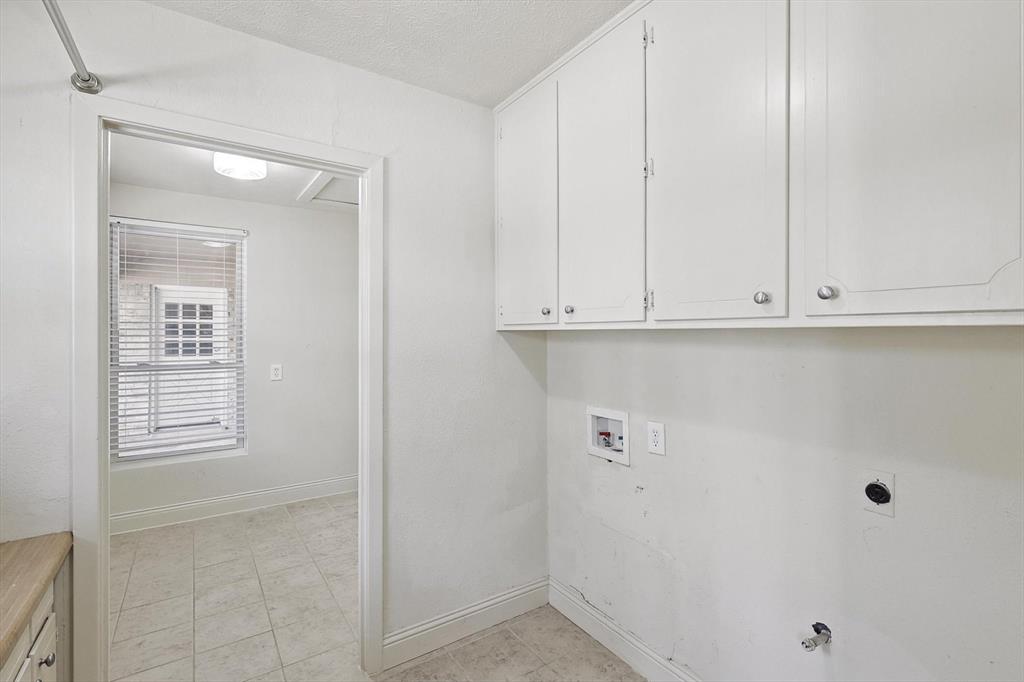 1005 Hopkins Drive Property Photo 27
