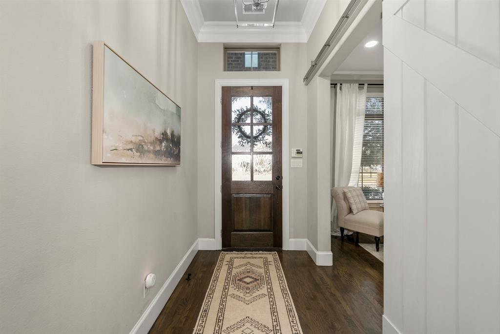 1107 S Sarah Street Property Photo 6