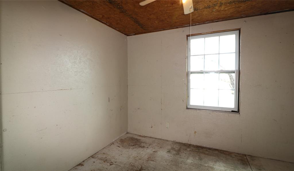 3026 Hilltop Road Property Photo 9