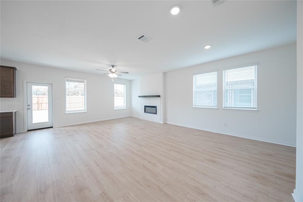3418 Hillingdon Road Property Photo 7