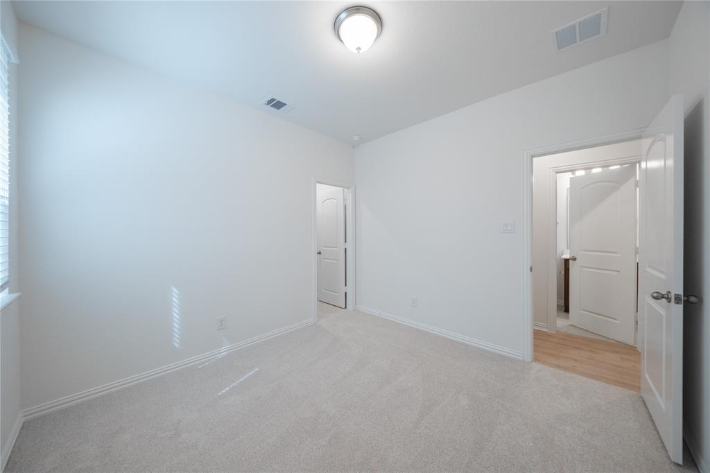 3418 Hillingdon Road Property Photo 16