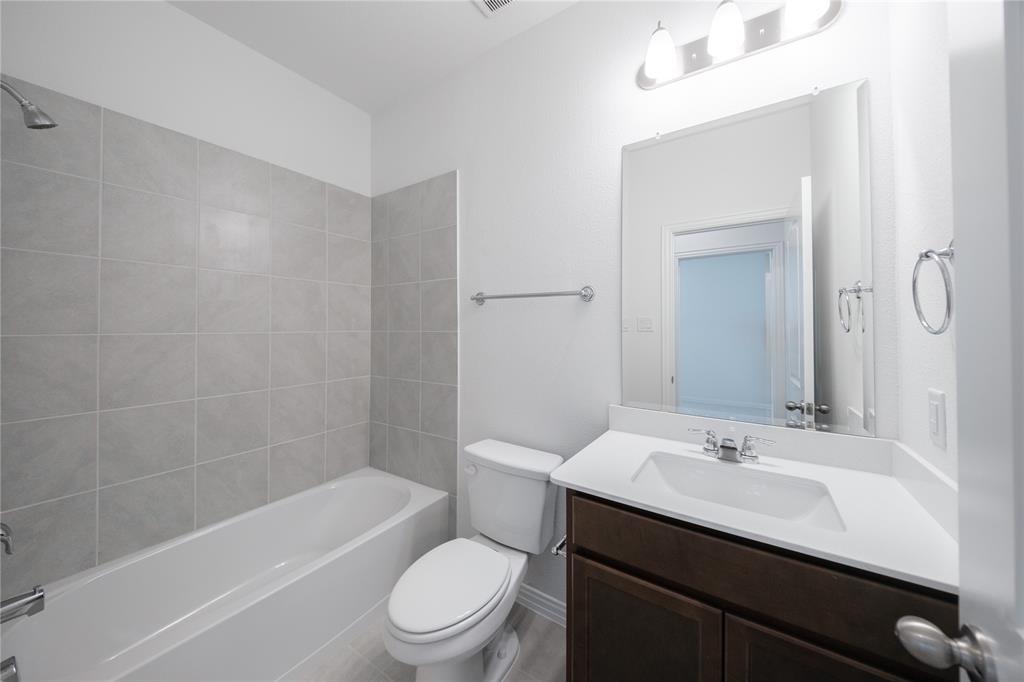 3418 Hillingdon Road Property Photo 17