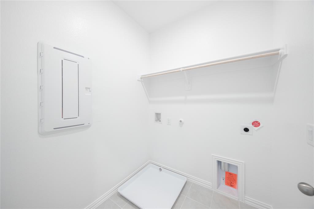 3418 Hillingdon Road Property Photo 21