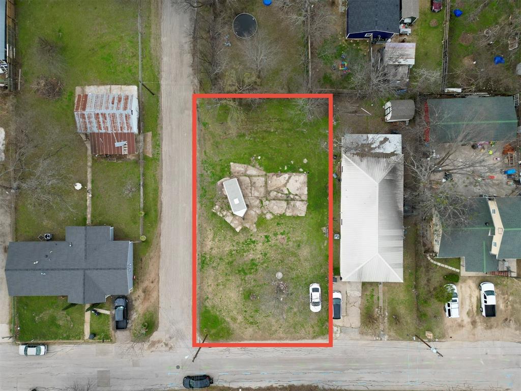 1101 N Border Street Property Photo 1