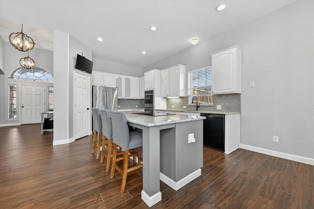 9708 Congressional Drive Property Photo 13
