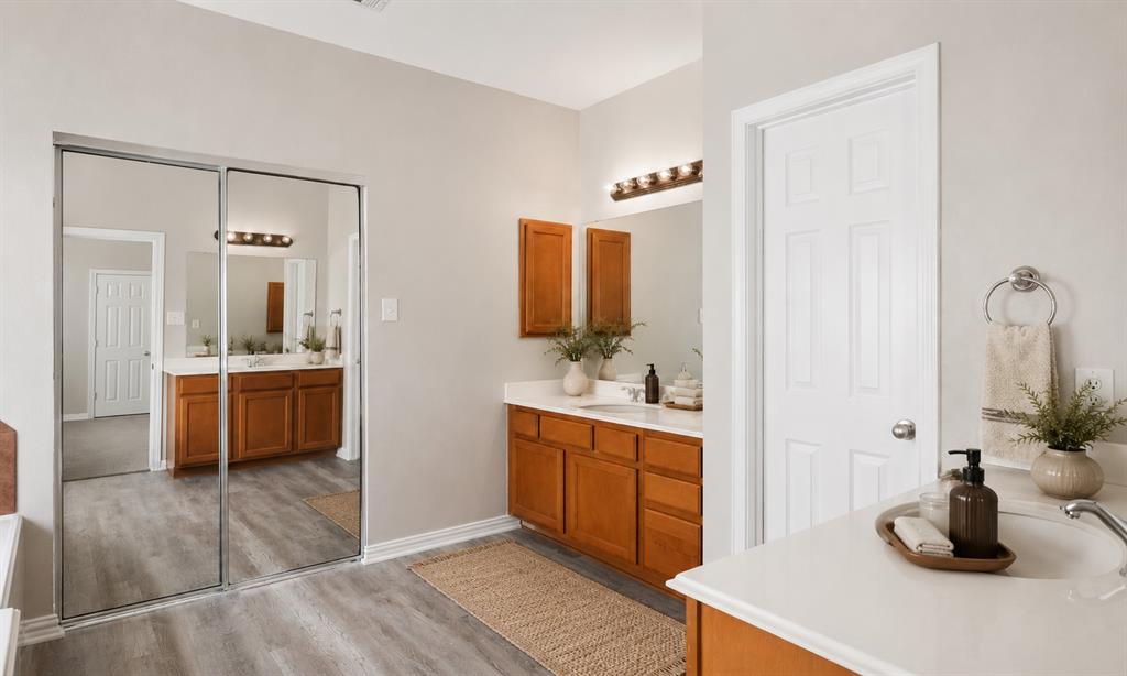 13514 Valencia Drive Property Photo 13