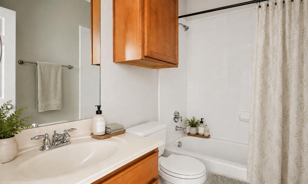 13514 Valencia Drive Property Photo 18