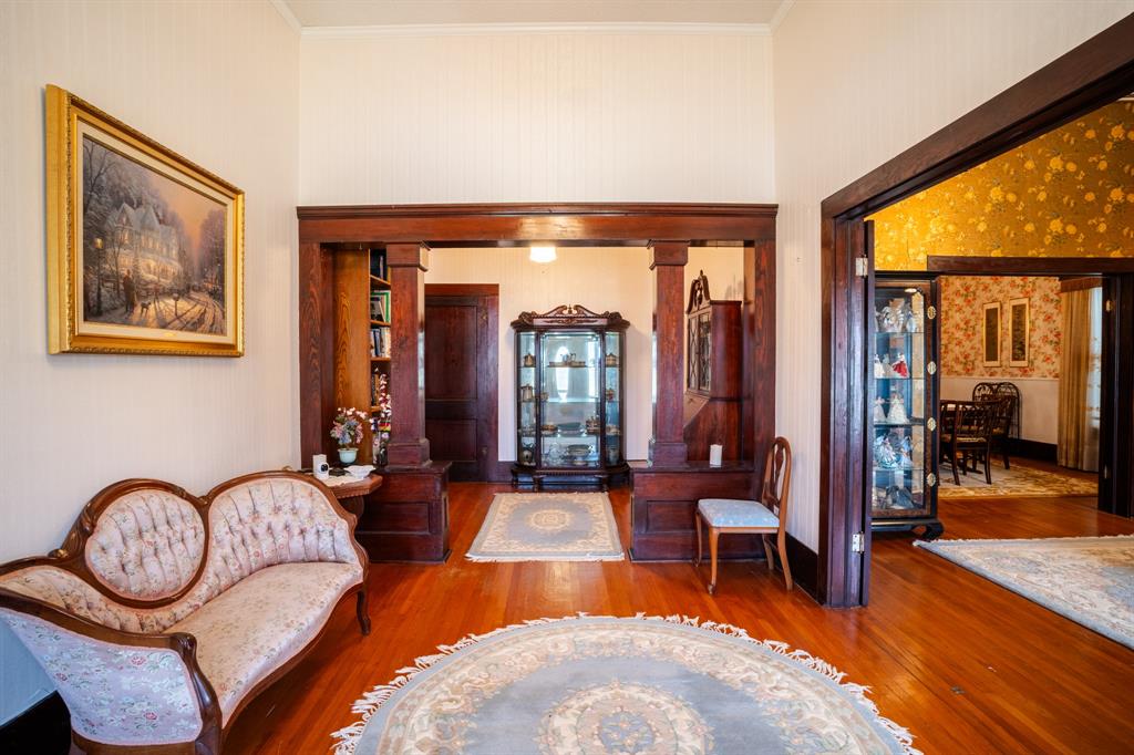 115 E Brazos Property Photo 4