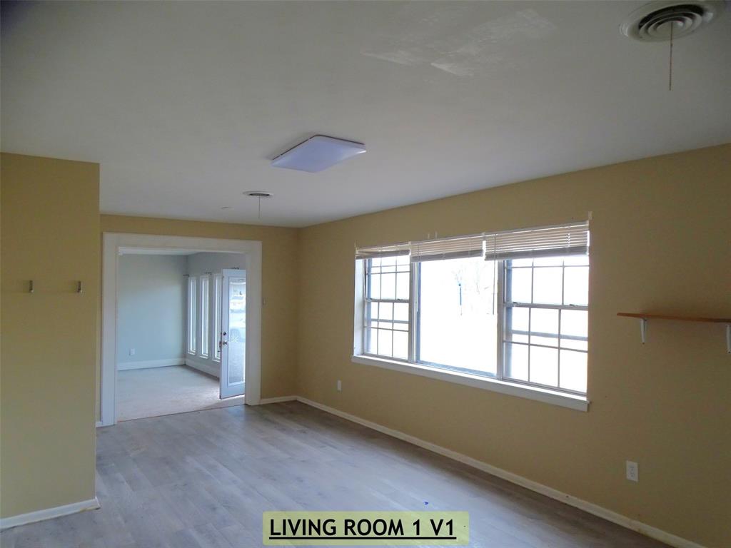 2002 Minter Lane Property Photo 3
