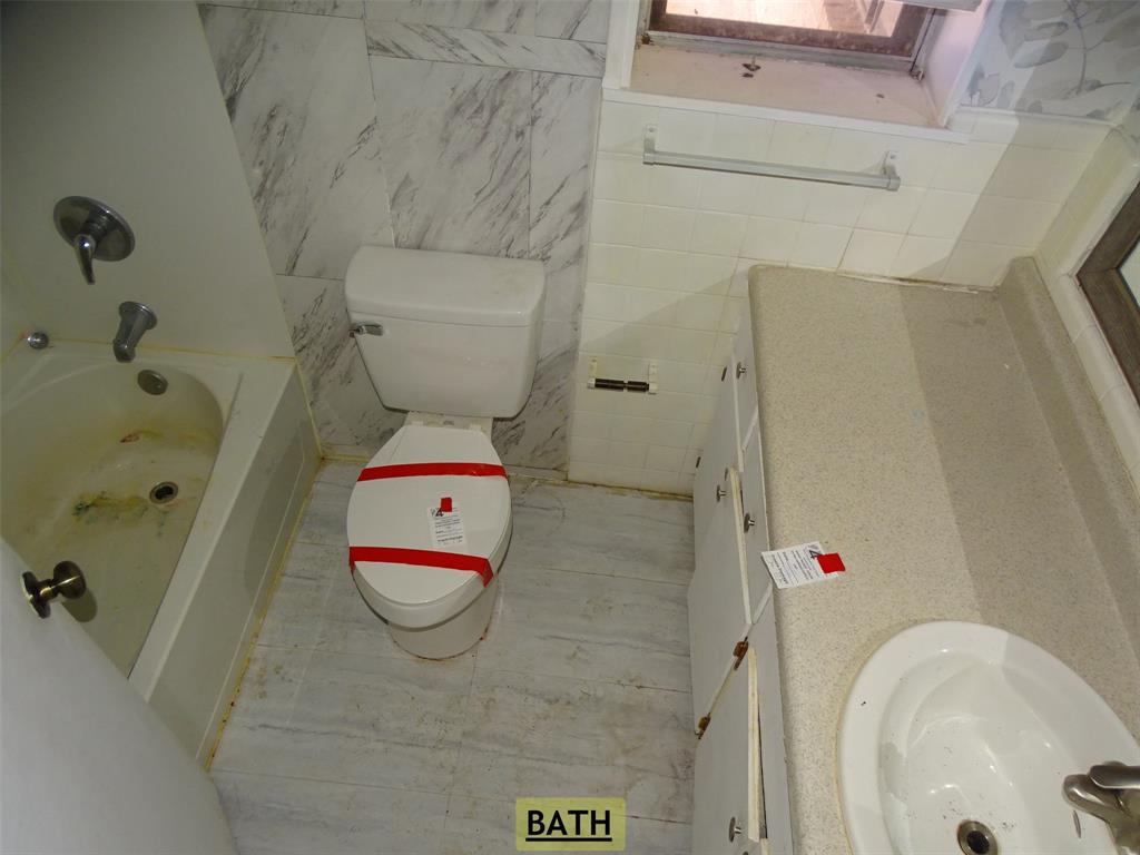 2002 Minter Lane Property Photo 8