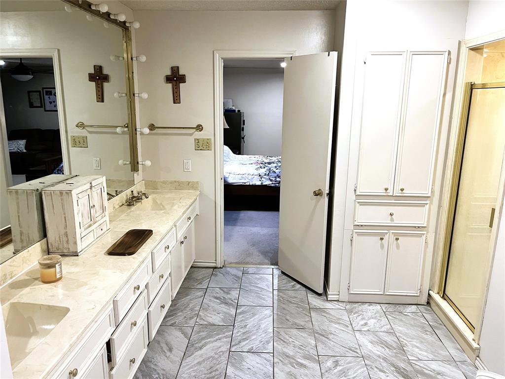 203 Jane Street Property Photo 16