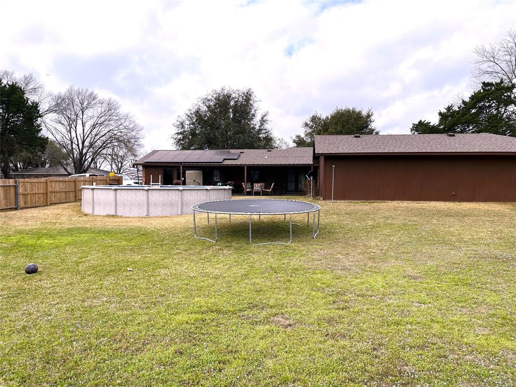 203 Jane Street Property Photo 32