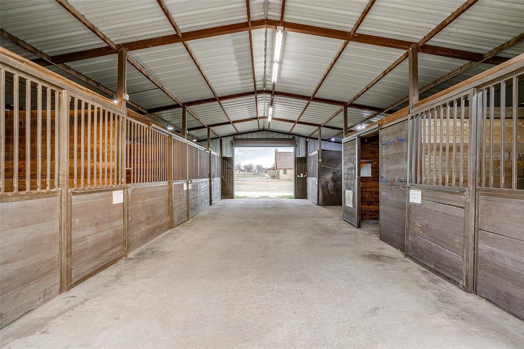 2220 Lazy Bend Road Property Photo 15