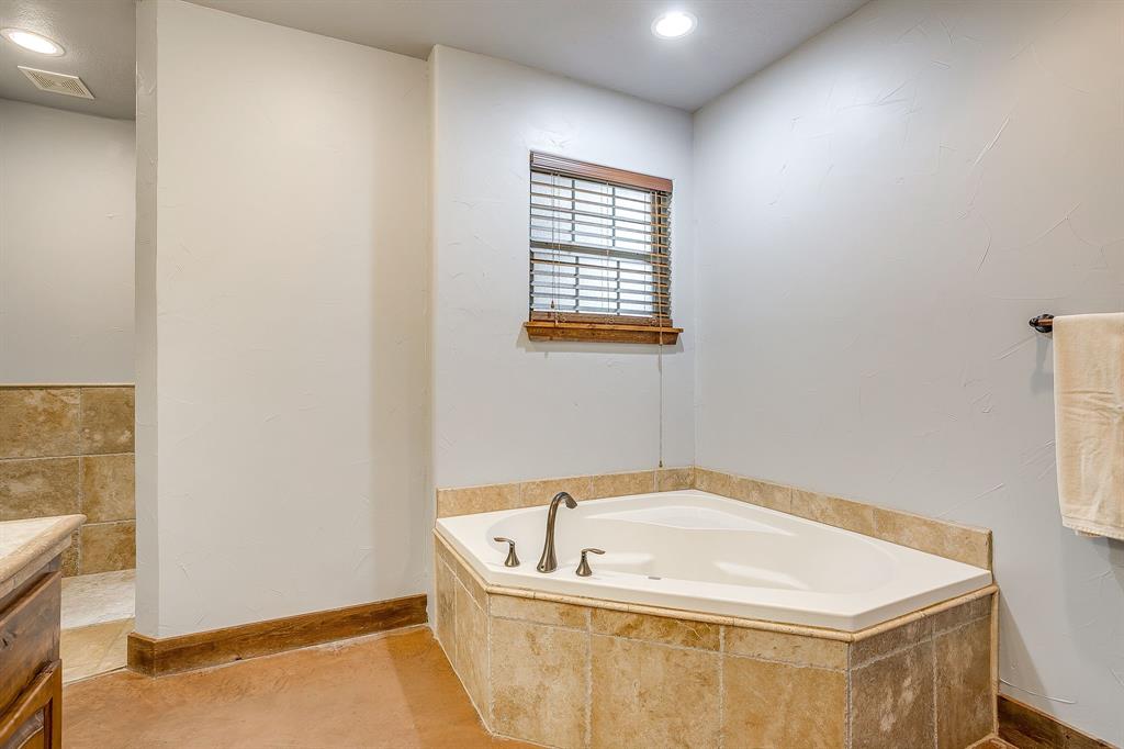 2220 Lazy Bend Road Property Photo 30