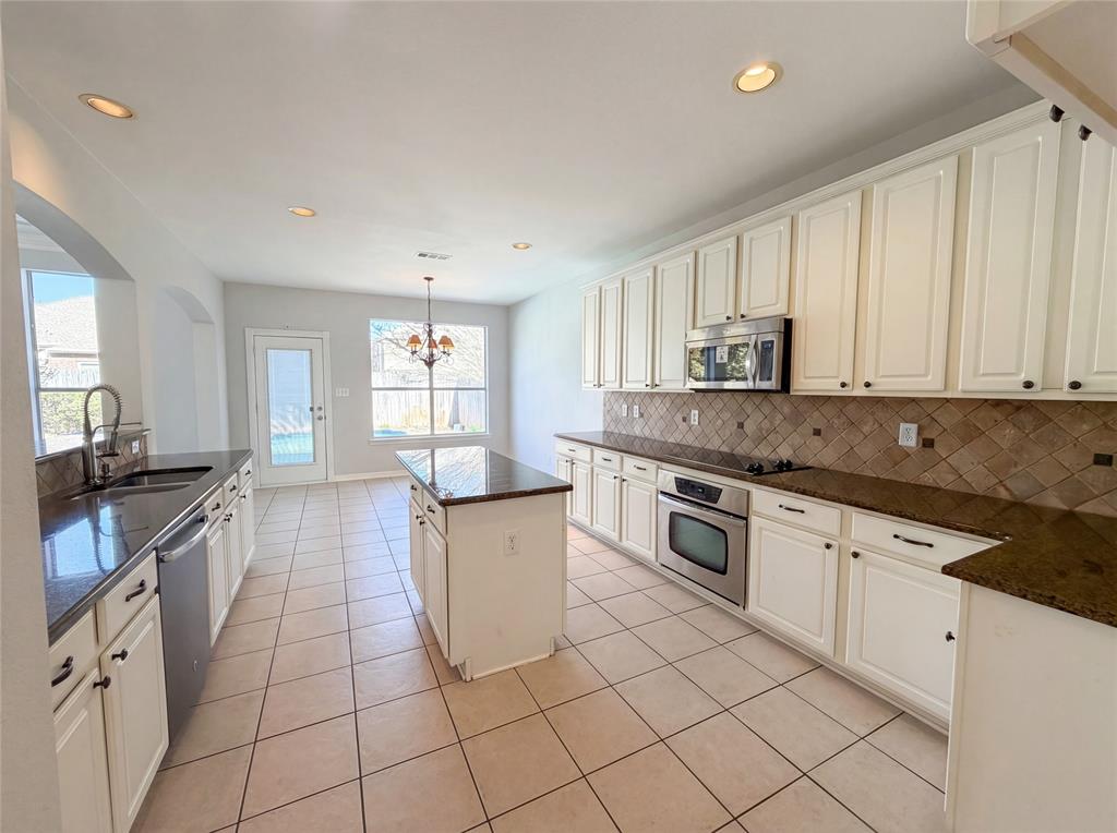 1412 Spring Ridge Lane Property Photo 2