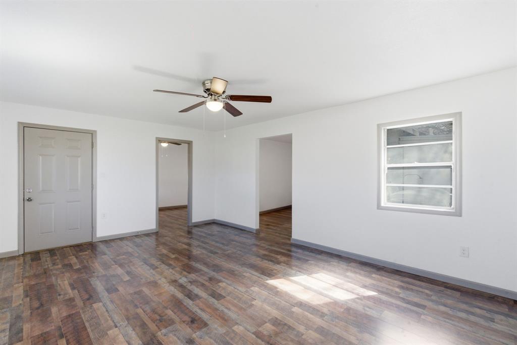 116 E Lipan Drive Property Photo 7