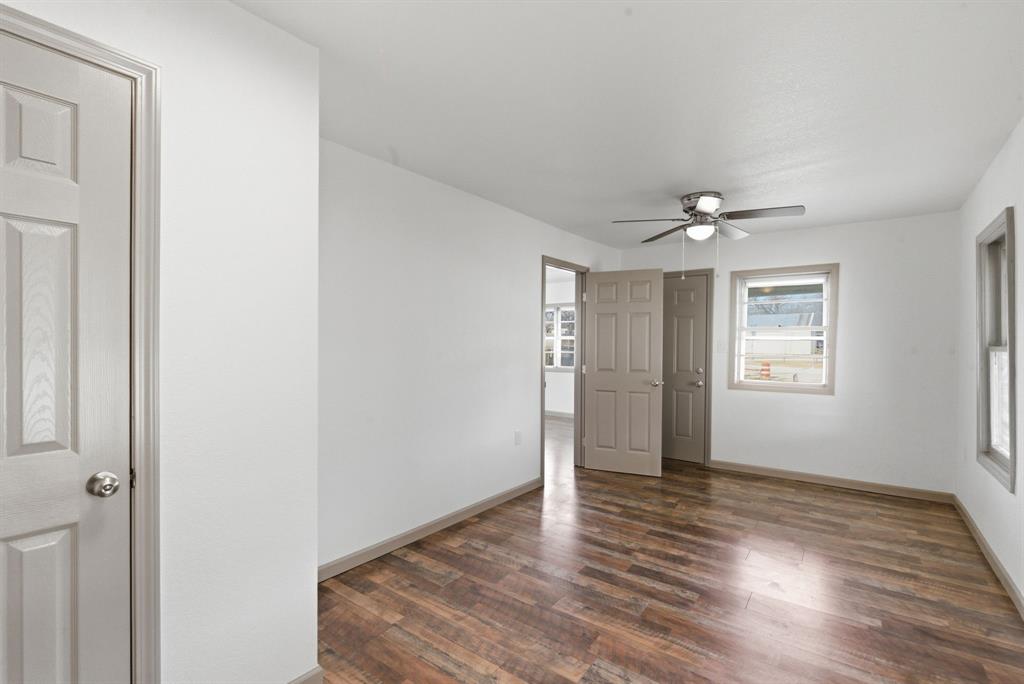 116 E Lipan Drive Property Photo 18