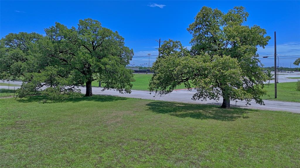604 S Mill Street Property Photo 4