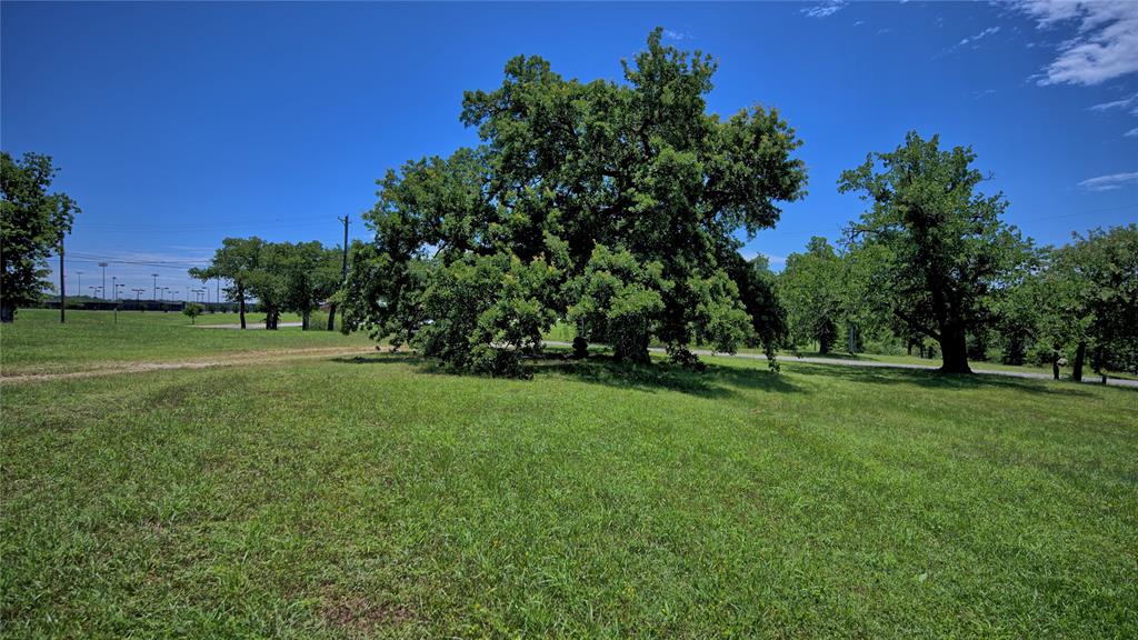 604 S Mill Street Property Photo 11