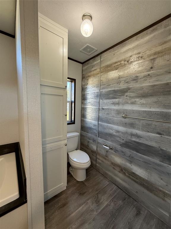 439 Whitefoot Property Photo 33