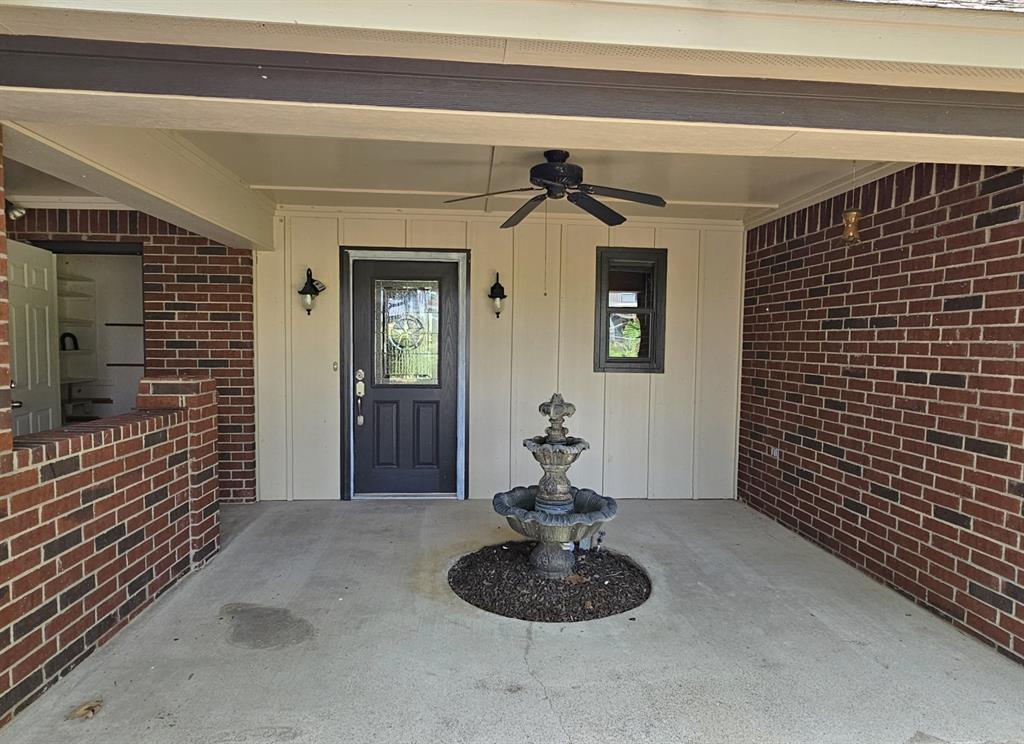 5731 N Cape Drive Property Photo 3