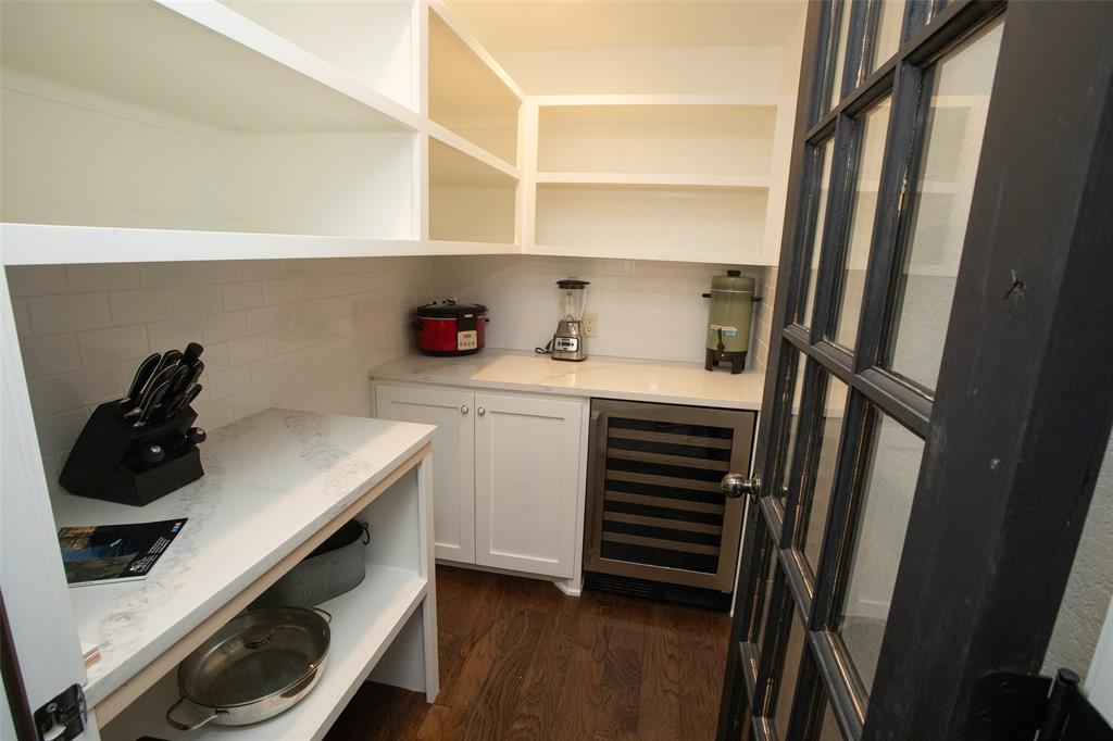 1204 Eagle Point Property Photo 8