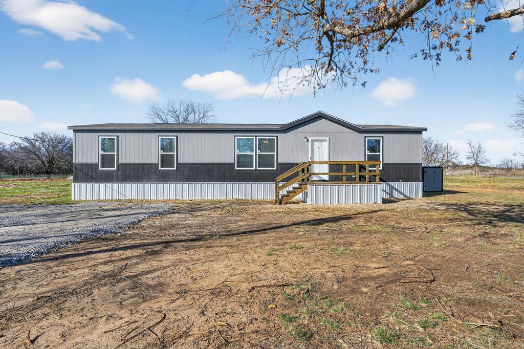 104 4th Street Property Photo 1