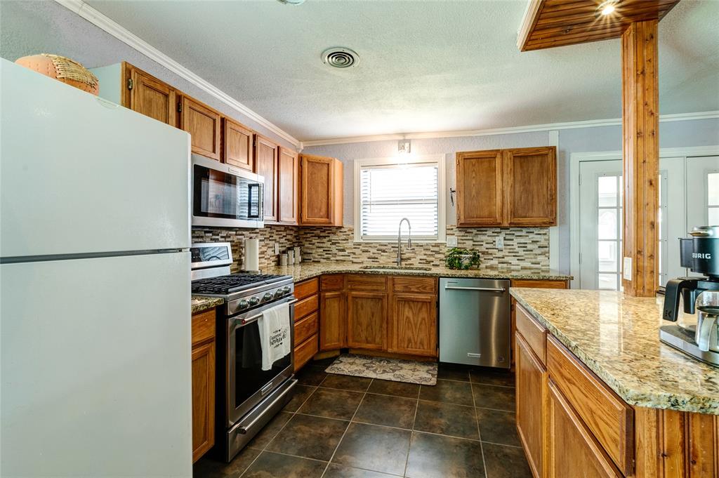 4802 S 6th Street Property Photo 12
