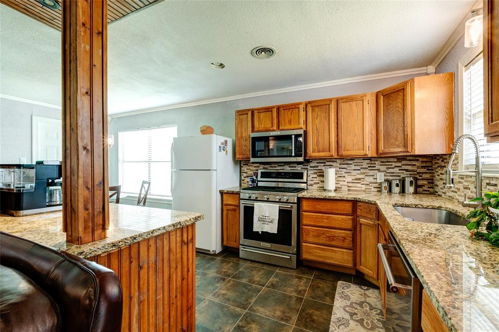 4802 S 6th Street Property Photo 13