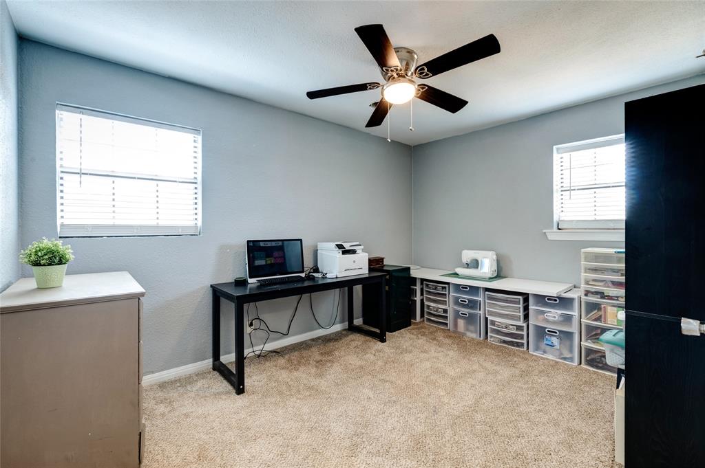 4802 S 6th Street Property Photo 19